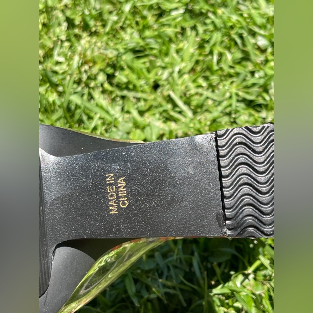 Y2K Vintage Clear Rainbow Heel with Checkerboard Footbed - Picture 11 of 13